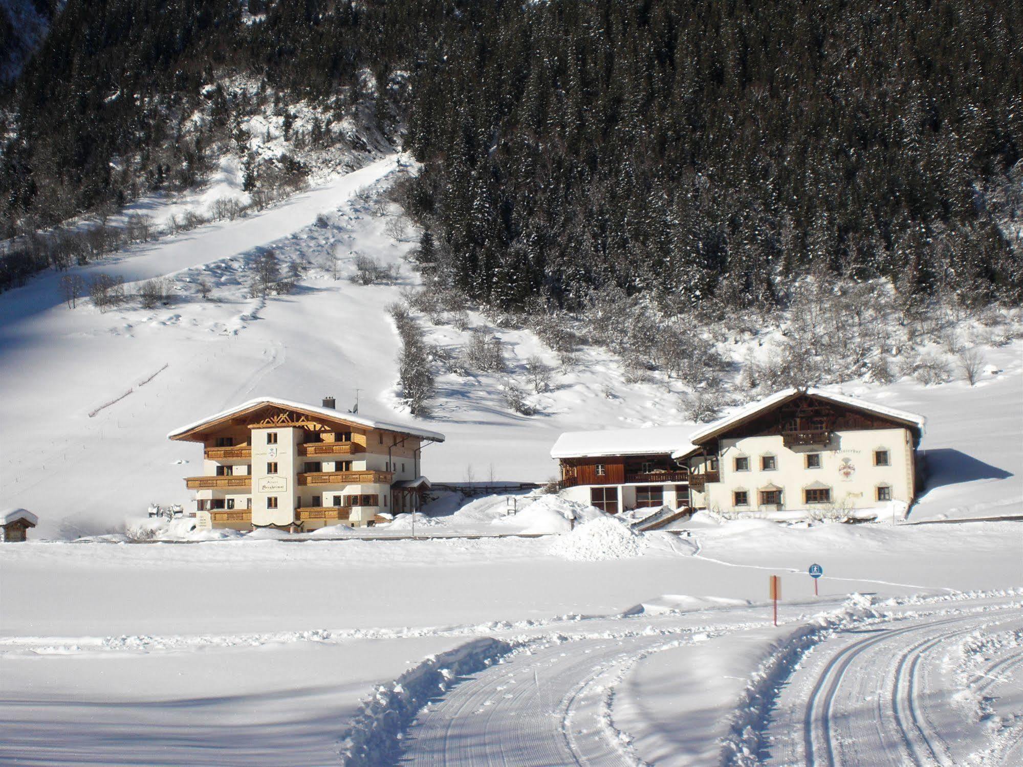 Alfaierhof-Bergheimat Hotel Gschnitz Exterior foto